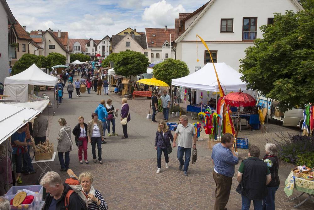 Foto des Jahrmarkts in Ochsenhausen.